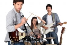 TUTTI I VENERDI' MUSICA RIGOROSAMENTE DAL VIVO - SOTTOSOPRAFOODMUSICBAR